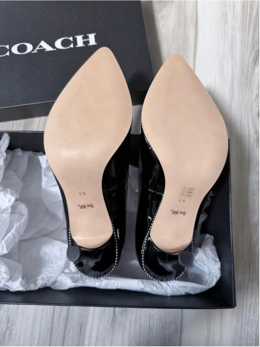 Coach Samantha Patent Leather Pumps Black Pointed Toe Studded Heels 9.5B NIB